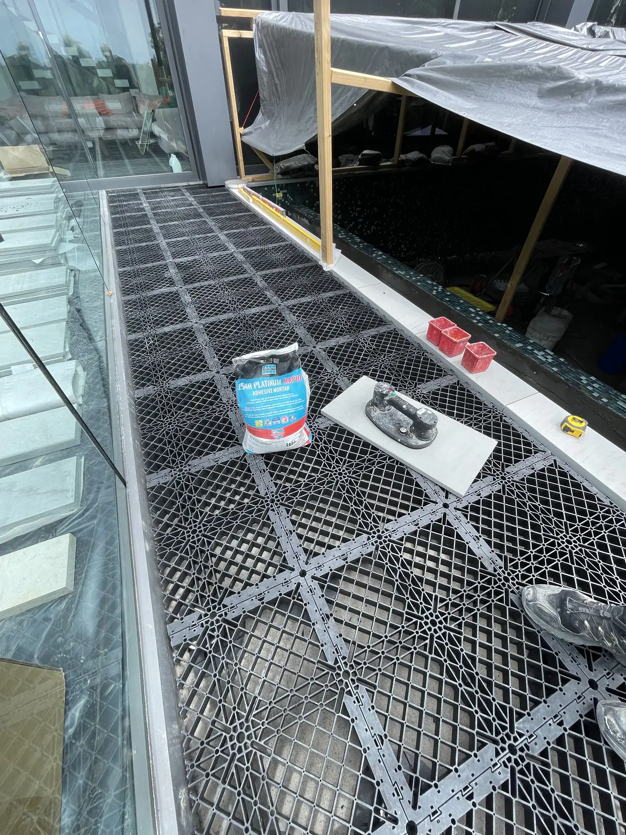 Nuragrid platform on a balcony