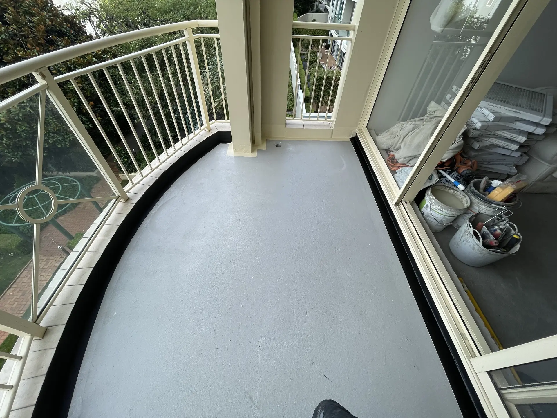 Curved balcony with new waterproof membrane